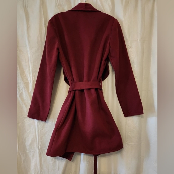 Brand New Manhattan Coat - Picture 3 of 4